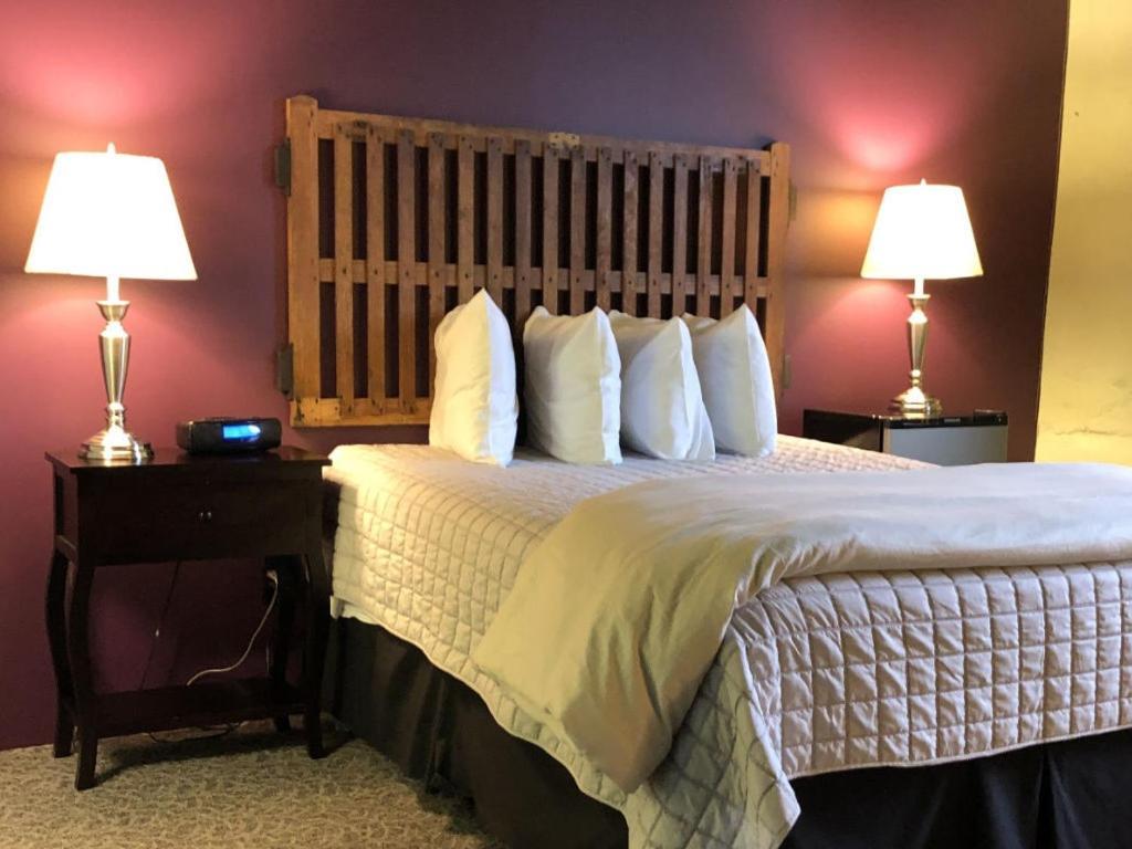The At Stone Mill Bed and breakfast